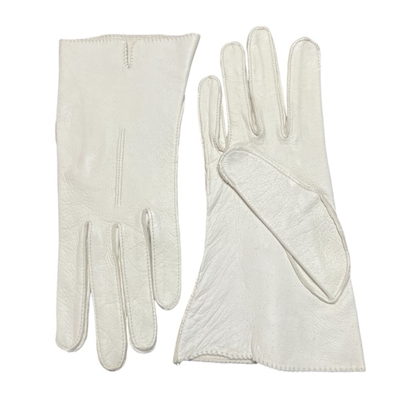 Vintage Accessories - Vintage White Butter Stitch Accents Soft Deerskin Gloves Sz 6.5 Excellent